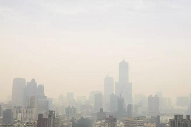 秋高氣燥，警惕“三手煙”！空氣凈化除濕機