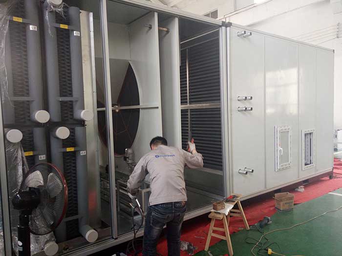 威海某大型化工企業(yè)兩臺(tái)10%濕度，40000風(fēng)量2臺(tái)除濕機(jī)組